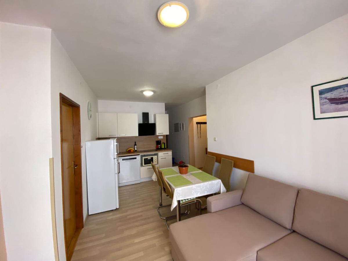 Apartmani Tamara Baska Екстер'єр фото