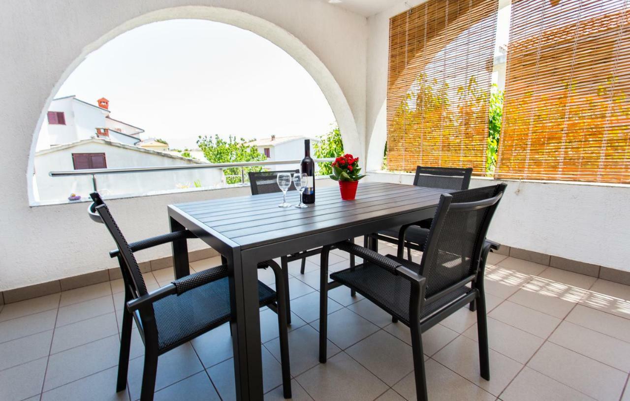 Apartmani Tamara Baska Екстер'єр фото