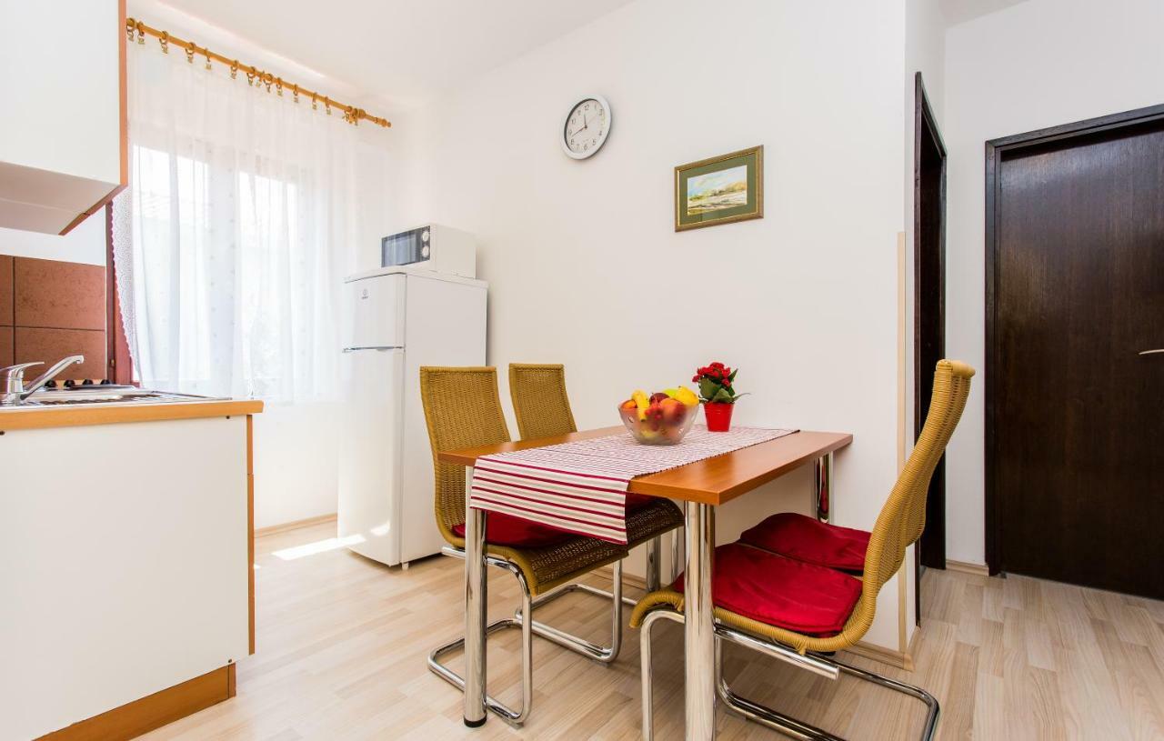 Apartmani Tamara Baska Екстер'єр фото